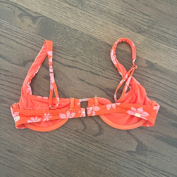 frankie’s bikini top size small - Picture 3 of 3